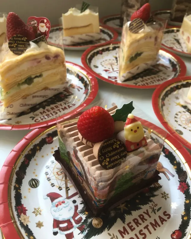 メリークリスマスです🎄🎅✨
美味しそうなケーキがたくさん🍰🎂🍮🍰🎂🍮🍰🎂🍮🍰🤤😋

#ジョブタス白石#就労継続支援b型 #クリスマス