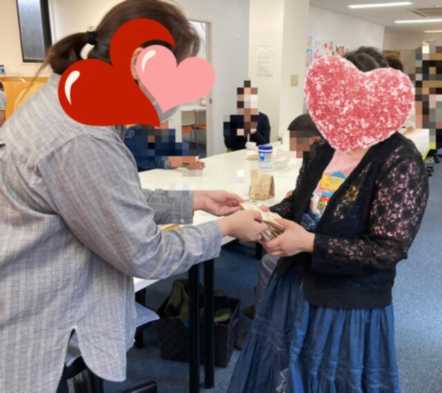 皆勤賞でした👏🏼！
おめでとうございまーす㊗️🎉✨
外食の様子は後ほどのせたいとおもいます🫶　

*･゜ﾟ･*:.｡..｡.:*･'･*:.｡. .｡.:*･゜ﾟ･*

♡♡お問い合わせ先∩^ω^∩♡

🏢宇都宮市桜2丁目2-35
メッツさくら1F
☎️0286668206
💌jobtas.sakura@gmail.com

･*:.｡. .｡.:*･゜ﾟ･* *･゜ﾟ･*:.｡..｡.:*･'

#ジョブタス宇都宮さくら事業所
#エフリング　
#hp見てね
#空きあります
#利用者　#募集中
#資格
#資格取得 #mos #pc
#pc学びたい
#発達　#adhd #ads #精神
#疾患　#お問い合わせください
#お気軽に　
#就労継続支援b型