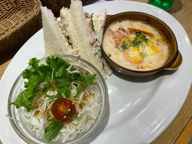 先日の皆勤賞外食で食べたもの🤤
五段ハンバーグ！！！笑
ペロリといってました👏🏼

みんな外へ出かけると
とーーーても楽しそうです✌️✨
さあ！来月もお楽しみにー😋

*･゜ﾟ･*:.｡..｡.:*･'･*:.｡. .｡.:*･゜ﾟ･*

♡♡お問い合わせ先∩^ω^∩♡

🏢宇都宮市桜2丁目2-35
メッツさくら1F
☎️0286668206
💌jobtas.sakura@gmail.com

･*:.｡. .｡.:*･゜ﾟ･* *･゜ﾟ･*:.｡..｡.:*･'

#ジョブタス宇都宮さくら事業所
#エフリング　
#hp見てね
#空きあります
#利用者　#募集中
#資格
#資格取得 #mos #pc
#pc学びたい
#発達　#adhd #ads #精神
#疾患　#お問い合わせください
#お気軽に　
#就労継続支援b型
