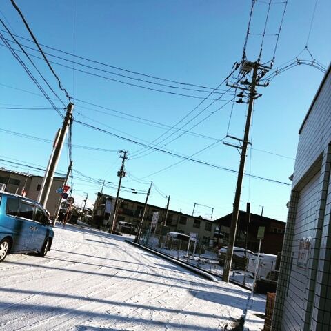 ジョブタス東仙台です！

本日1/12(月)は成人の日！👘
新成人の皆さま、おめでとうございます🎊

ジョブタス東仙台は通常営業となっていますが、
今季最強寒波襲来とのことで積雪が・・⛄❄️
積雪量は少ないですが、滑りやすくなっているので
足元お気を付けください😣😣😣

本日も1日宜しくお願いします！

----✂-----------------------------------------

🏠ジョブタス東仙台　★東仙台駅すぐそば！
〒983-0833　仙台市宮城野区東仙台1丁目7-1
☎022-355-6325
【営業時間：9：00～17：00／月～金曜日】

#ジョブタス東仙台 #就労支援B型 #福祉 #障害福祉 #無料送迎 #昼食無料提供 #仙台 #ハンドメイド #製作 #軽作業 #古着 #古本 #昼食無料 #送迎無料 #利用者様募集中 #見学体験受付中 #エフリング