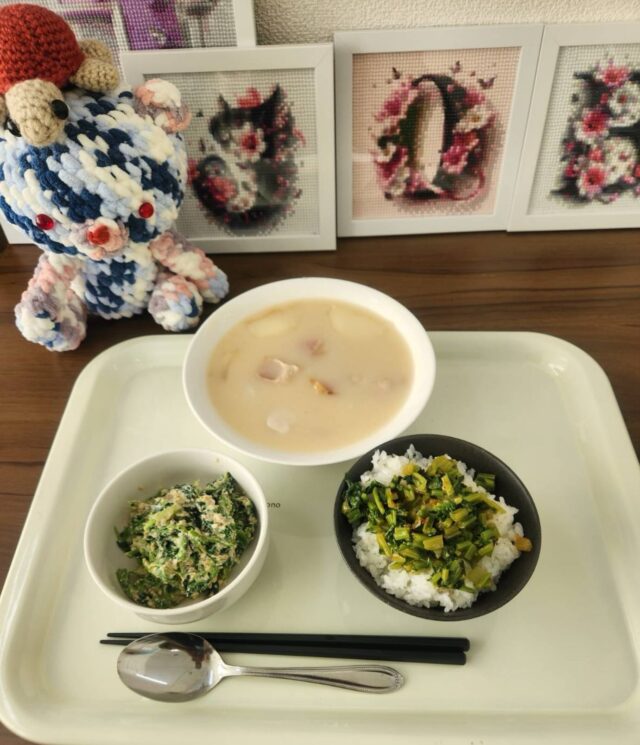 今日のご飯はカブと里芋のクリームシチュー、ほうれん草の白和え、ご飯でした🎵
#ジョブタス長吉長原東#就労支援#B型#平野区就労支援#無料送迎