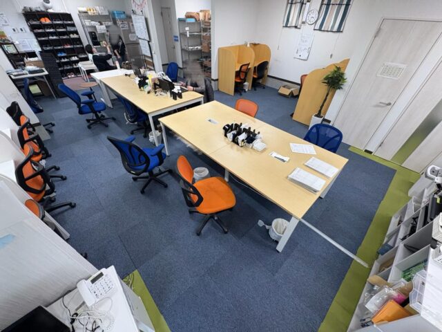 こんにちは、ジョブタス豊四季です☺️
床のマットの張り替えが完了いたしました✨

以前よりも清潔感のある、明るい空間になったのではないでしょうか？😊