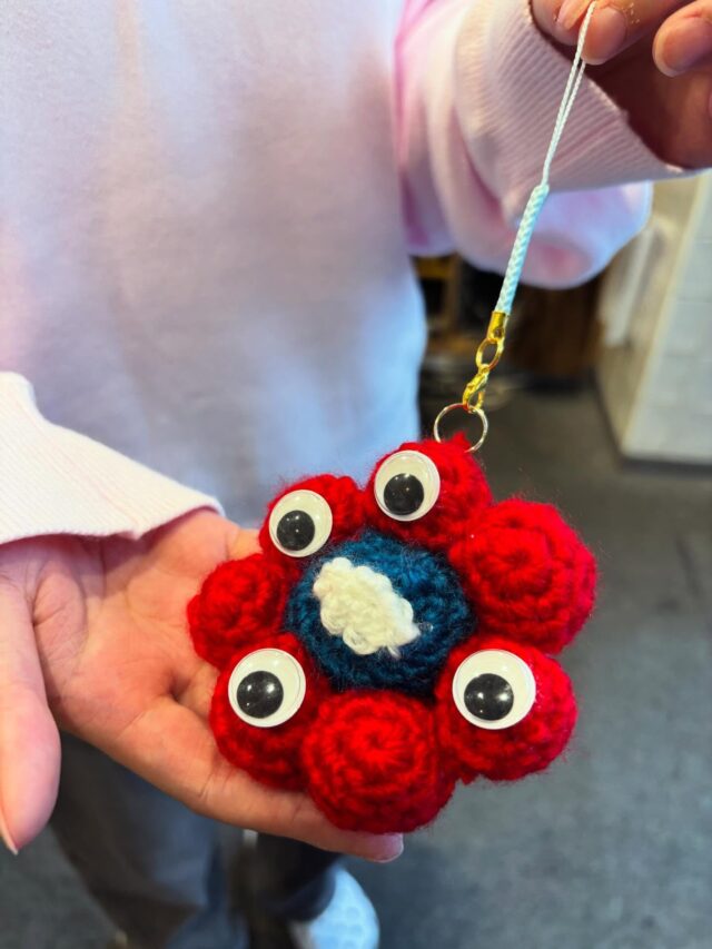 .
ミャクミャク第二弾！！
.
.
編みぐるみもどんどん上達✨✨
今回もとっても可愛く仕上がっています😍😍
.
.
.

【お問い合せ先】
☎️06-6625-8438
📩komagawa@jobtas-kansai.net

インスタのDMでも大丈夫です👌

#就労支援ｂ型事業所 
#エフリング 
#ジョブタス駒川事業所 
#障害者自立支援 
#障害福祉サービス