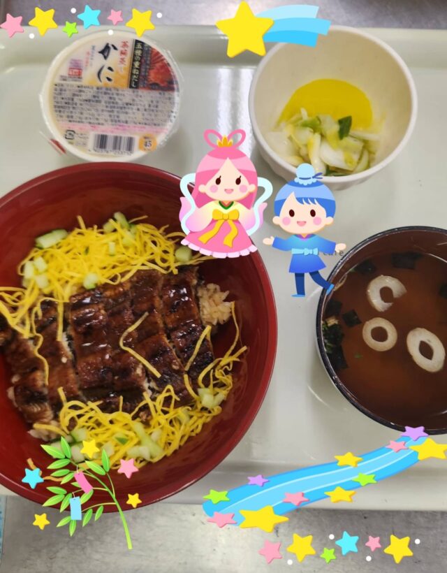 今日は七夕ですね🎋
短冊は書きましたか？

今日のジョブタスの昼食は、鰻の混ぜご飯とつけもの、お吸い物と茶碗蒸しでした🎵
#ジョブタス長吉長原東#就労支援B型#軽作業#就労訓練#無料送迎