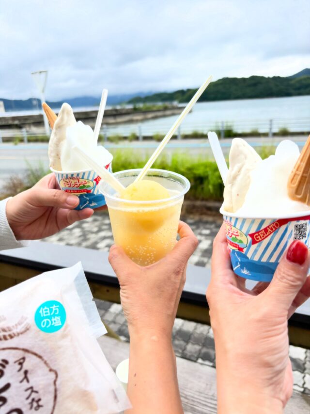 .
こんにちは♪
ジョブタス駒川事業所 スタッフＬです🤗
.
.
．
先日広島へ旅行へ行ったときの写真です〜🚄
．
2日間、驚くほどの大雨でした笑
でも楽しかったし美味しかったです〜✨
．
1枚目は瀬戸田のレモンアイス🍋
2枚目は念願の牡蠣🦪
3枚目は尾道のカフェ☕️
4枚目は豊富な在庫のもっちゅりん笑
5枚目はアニメの聖地とのこと！
．
．
気がつけばほぼ食べ物ですが😂
充電完了してまいりました!♡
．
．
．
．
【お問い合せ先】
☎️06-6625-8438
📩komagawa@jobtas-kansai.net

インスタのDMでも大丈夫です👌

#就労支援ｂ型事業所 
#エフリング 
#ジョブタス駒川事業所 
#障害者自立支援 
#障害福祉サービス