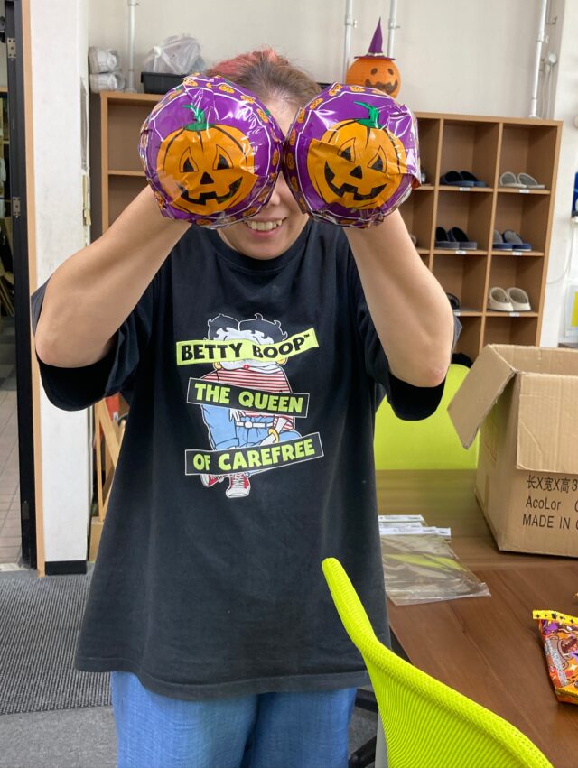 いつかのハロウィンイベント🎃準備の様子です
#ジョブタス長吉長原東#就労支援B型#ハロウィン#軽作業#無料送迎